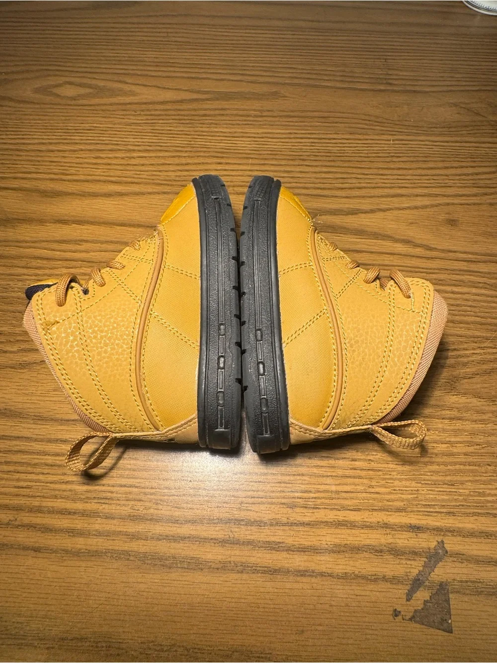 Nike Woodside 2 High TD 'Wheat' 7c   High-Top Sneaked
